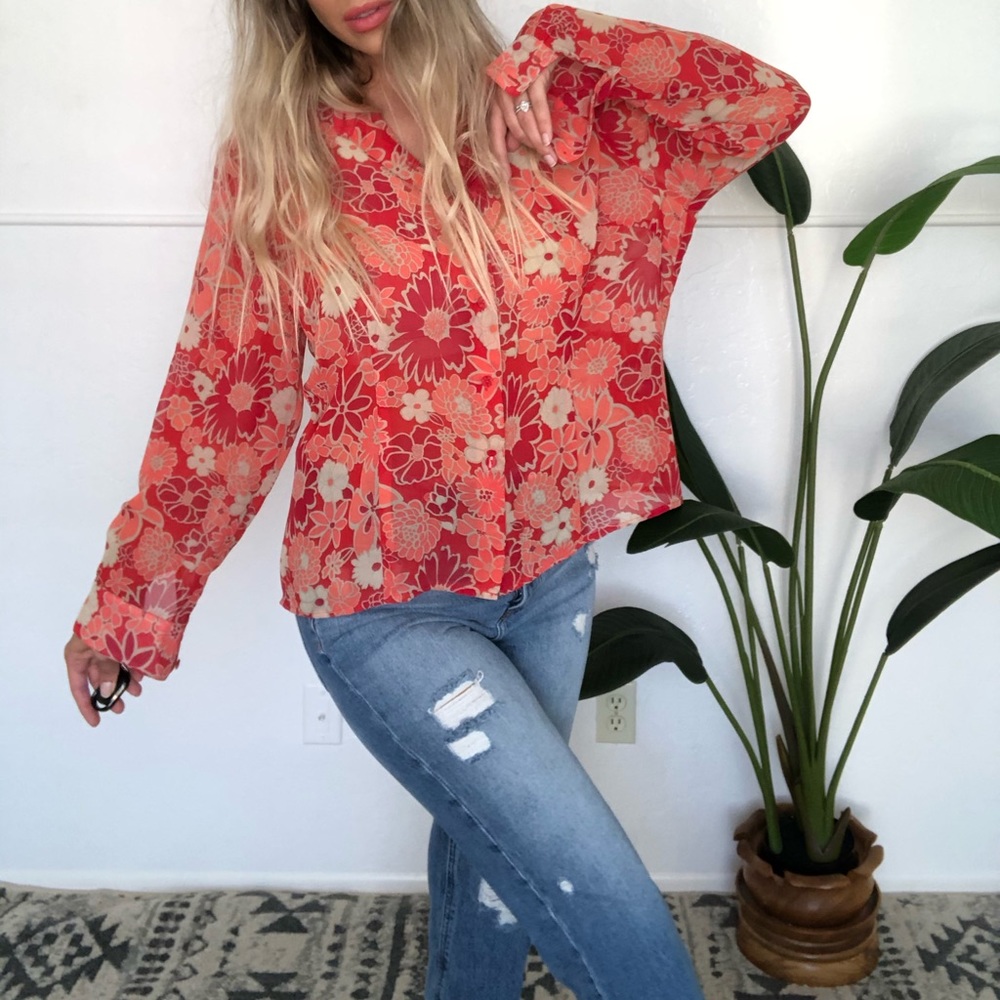 {Apostrophe} semi sheer blouse - Picture 5 of 8